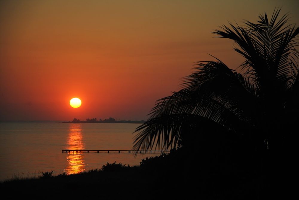 Lever du soleil sur la plage à Cuba
