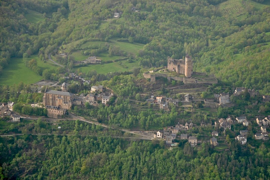 Vue aérienne de Najac durant le WAT